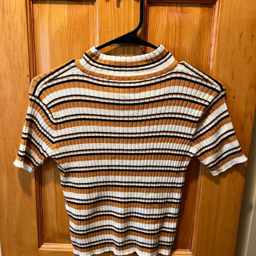 Brandy Melville Mockneck